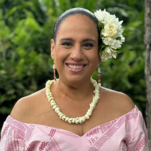 Kumu Hula Tracie Lopes